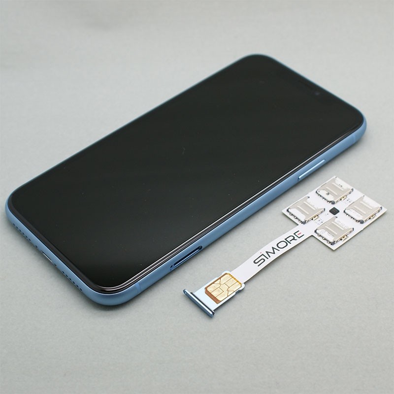 iPhone XR with four numbers - Quadruple SIM adapter SIMore